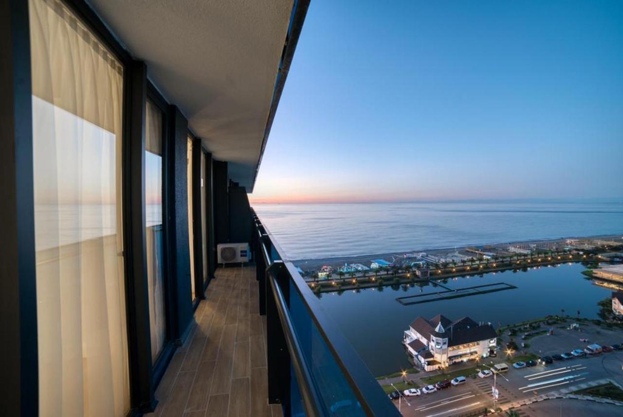 Orbi City Towers Batumi Exterior foto